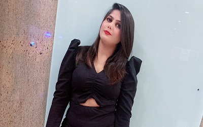 Housewives call girls Delhi